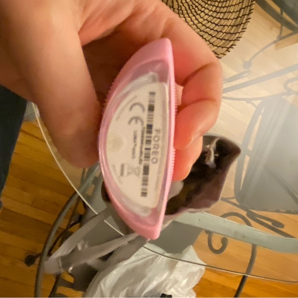 Foreo mini - Picture 2 of 2